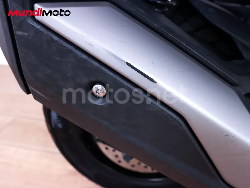 Honda ADV350 - Vista 19