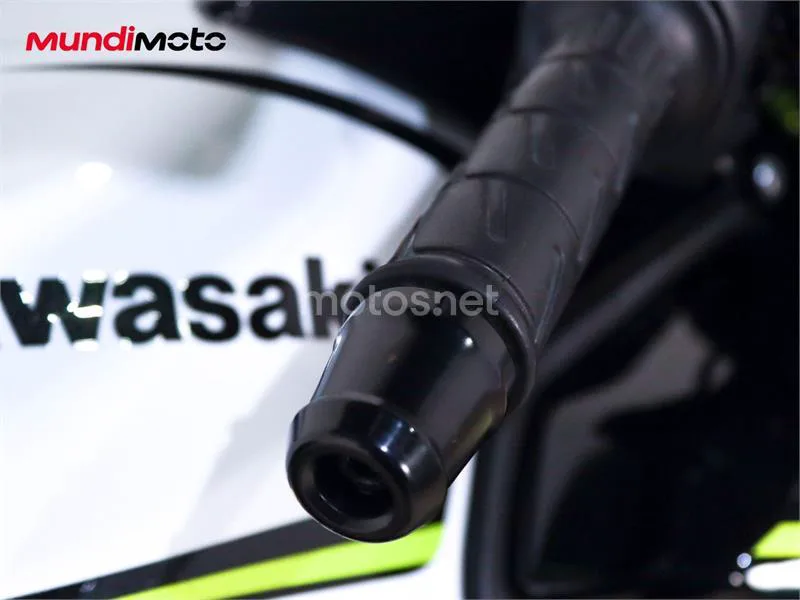 Kawasaki Z650 - Vista 13