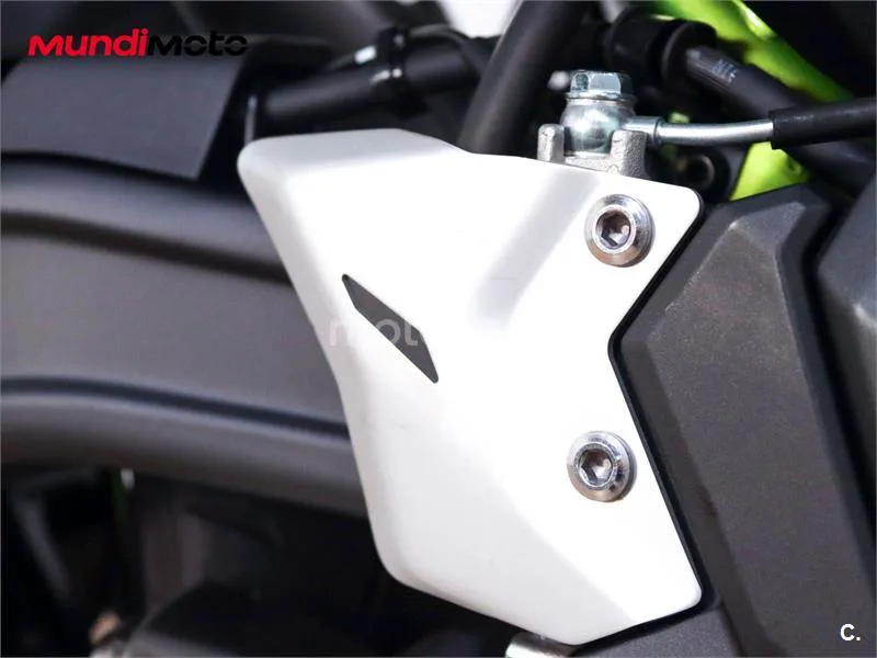 Kawasaki Z650 - Vista 15