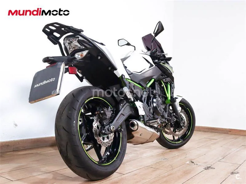 Kawasaki Z650 - Vista 3