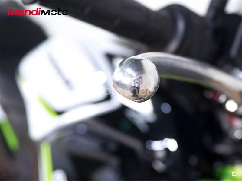 Kawasaki Z650 - Vista 24