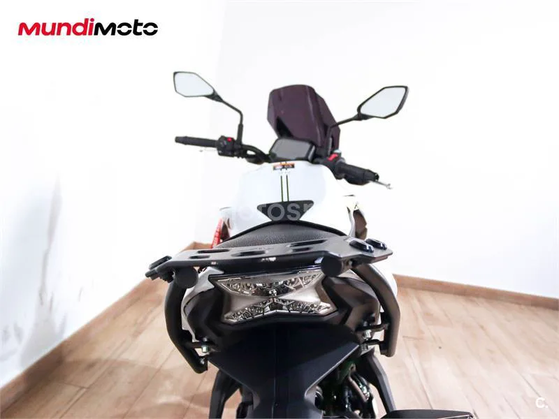 Kawasaki Z650 - Vista 4