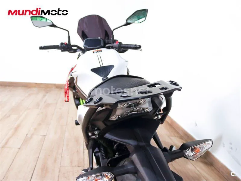 Kawasaki Z650 - Vista 9