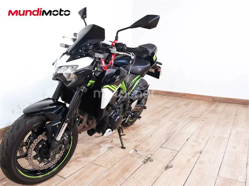 Kawasaki Z900 - Vista 7