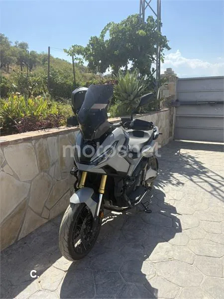 Honda X-ADV - Vista 3