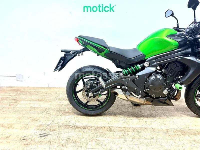 Kawasaki ER-6n - Vista 3