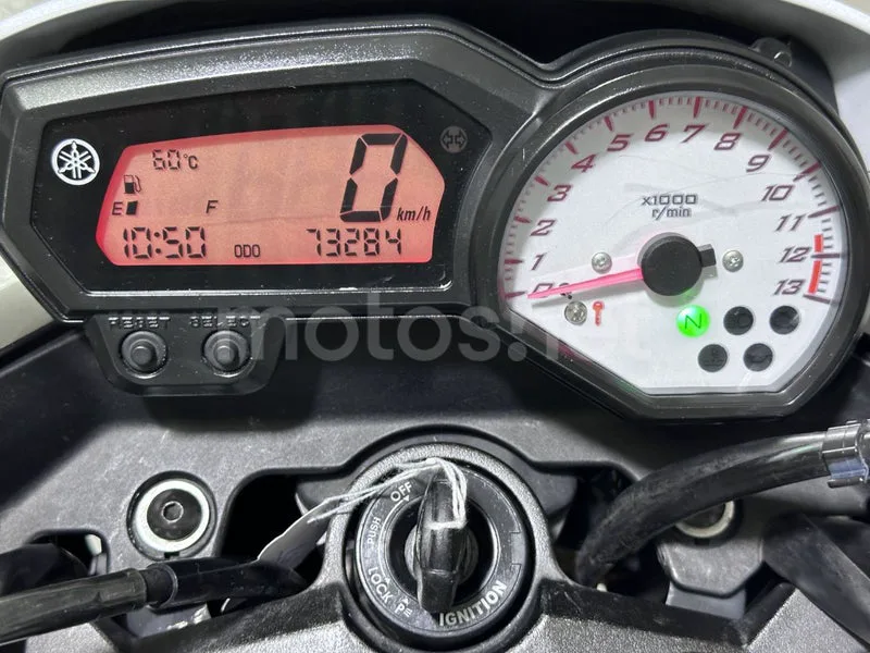 Yamaha FZ8 - Vista 11