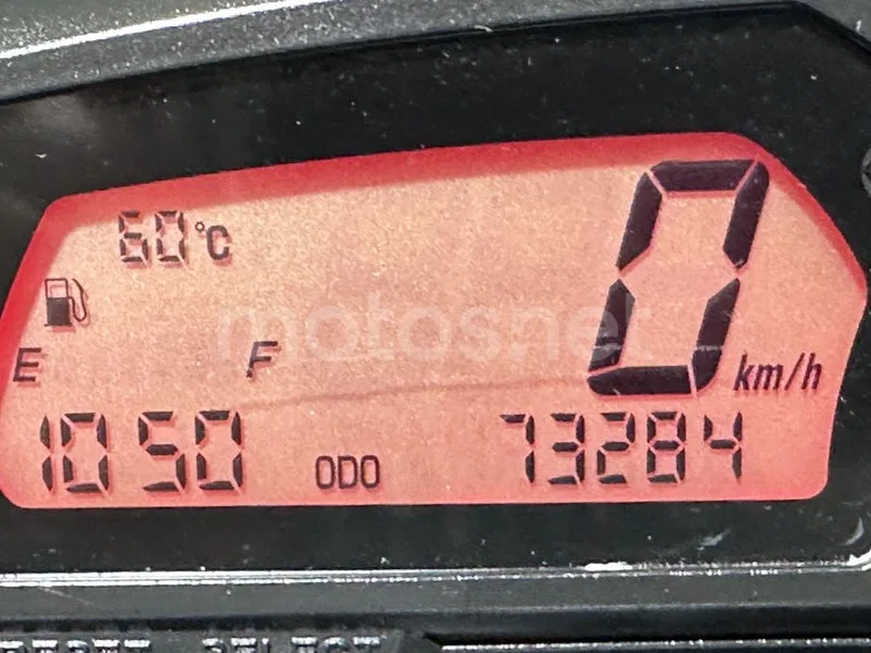 Yamaha FZ8 - Vista 12