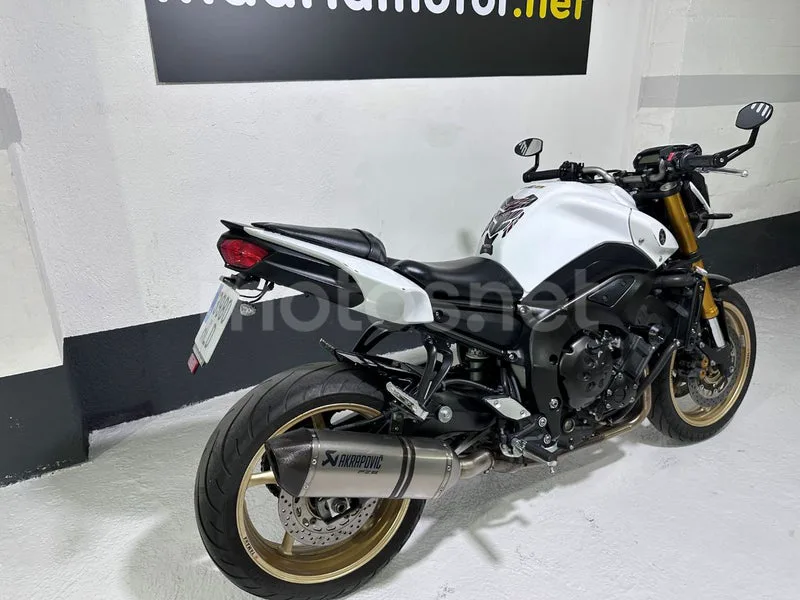 Yamaha FZ8 - Vista 5