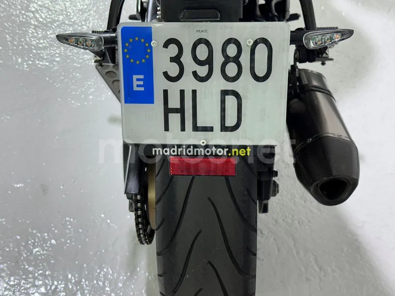 Yamaha FZ8 - Vista 9