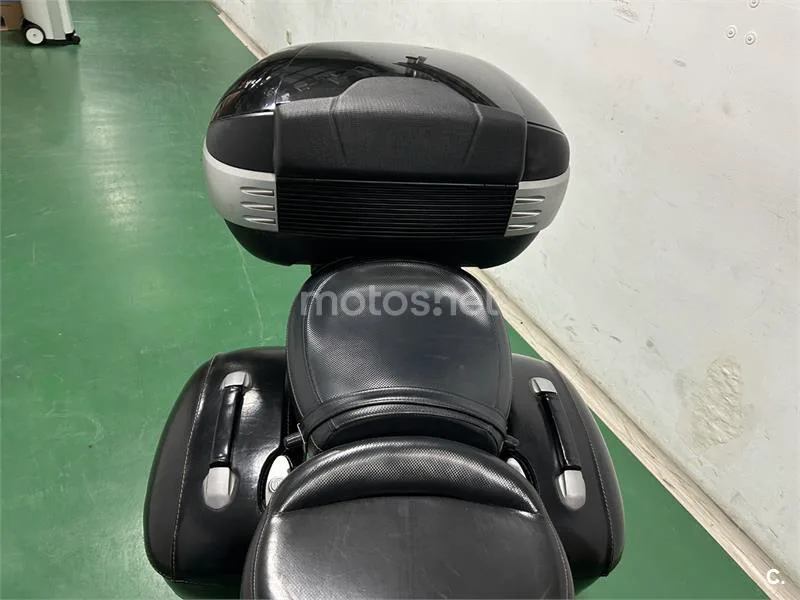 BMW R 1200 C - Vista 8