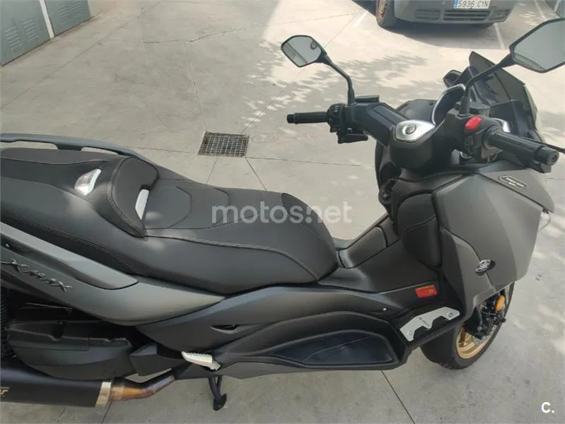 Yamaha XMAX 400 - Vista 3