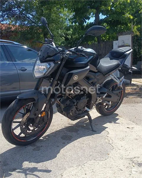 Yamaha YZF-R125 - Vista 5