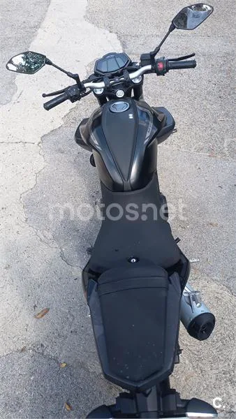 Yamaha YZF-R125 - Vista 9