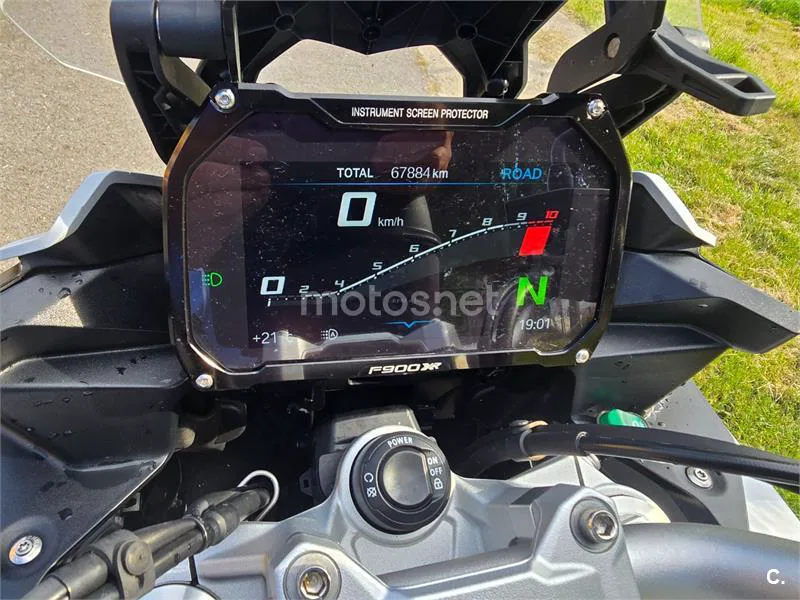 BMW F 900 XR - Vista 4
