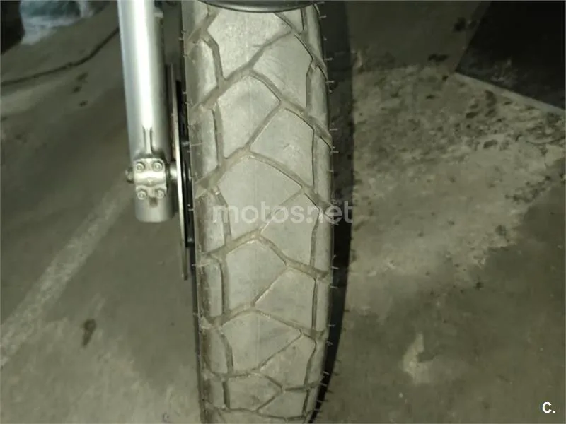 Honda XL700V Transalp - Vista 5