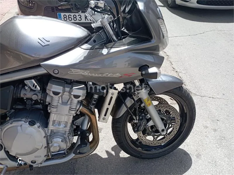Suzuki Bandit 650S - Vista 7