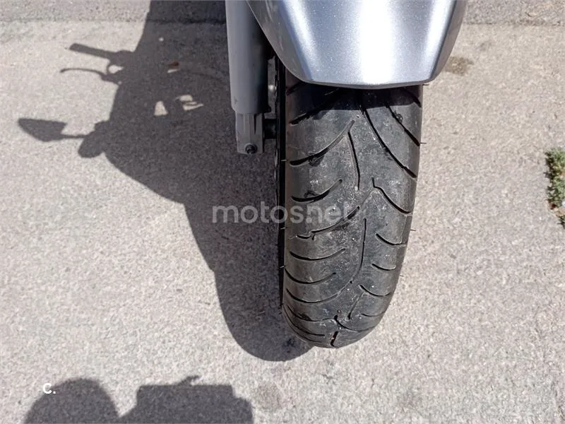 Suzuki Bandit 650S - Vista 8