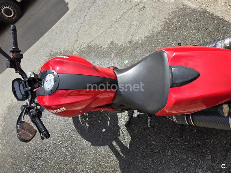 Ducati Monster 696 - Vista 4