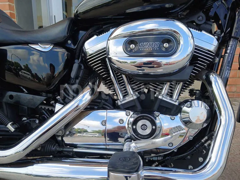 Harley-Davidson SuperLow - Vista 6