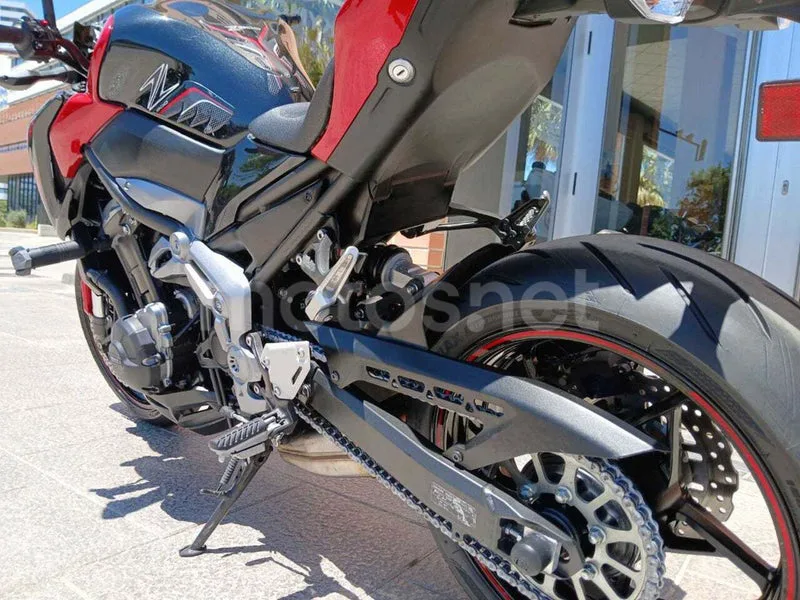 Kawasaki Z900 - Vista 15
