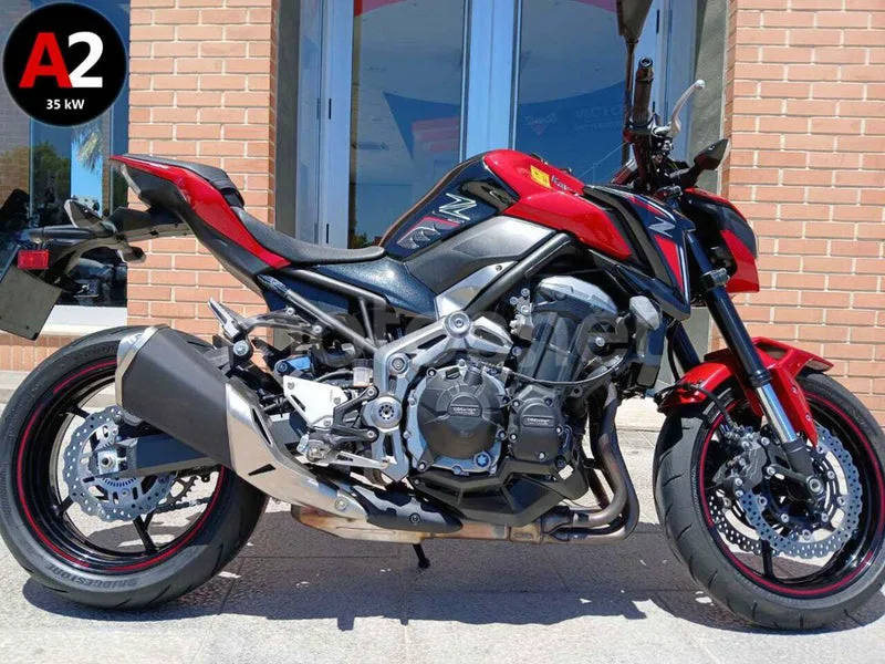 Kawasaki Z900 - Vista 17
