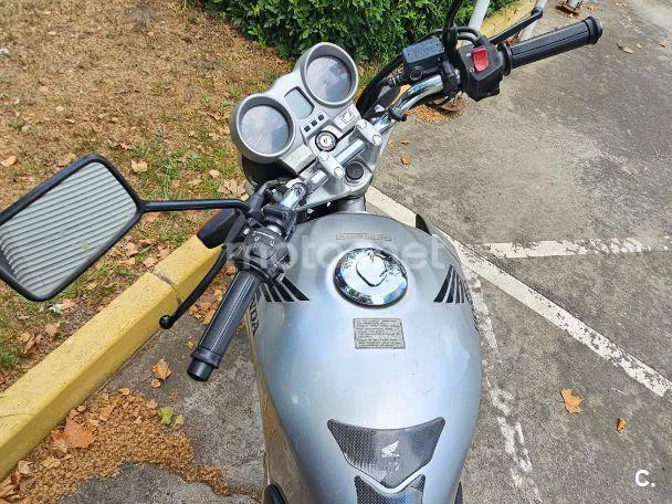 Honda CBF250 - Vista 5