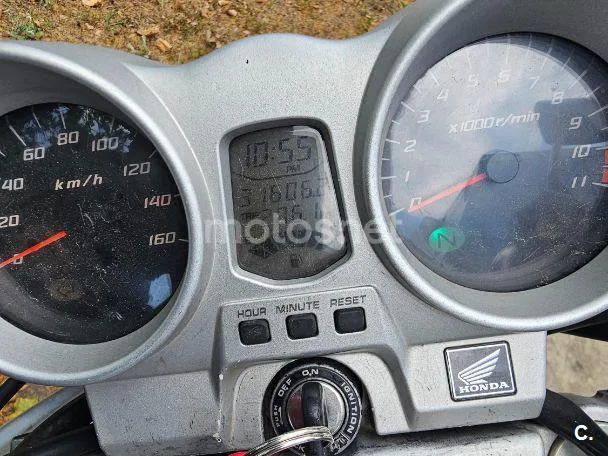 Honda CBF250 - Vista 6