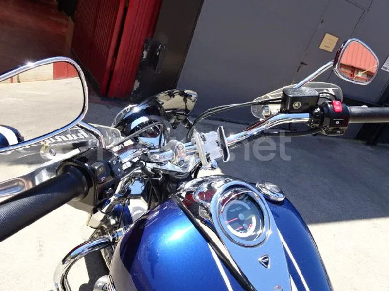 Triumph Thunderbird 1600 - Vista 9