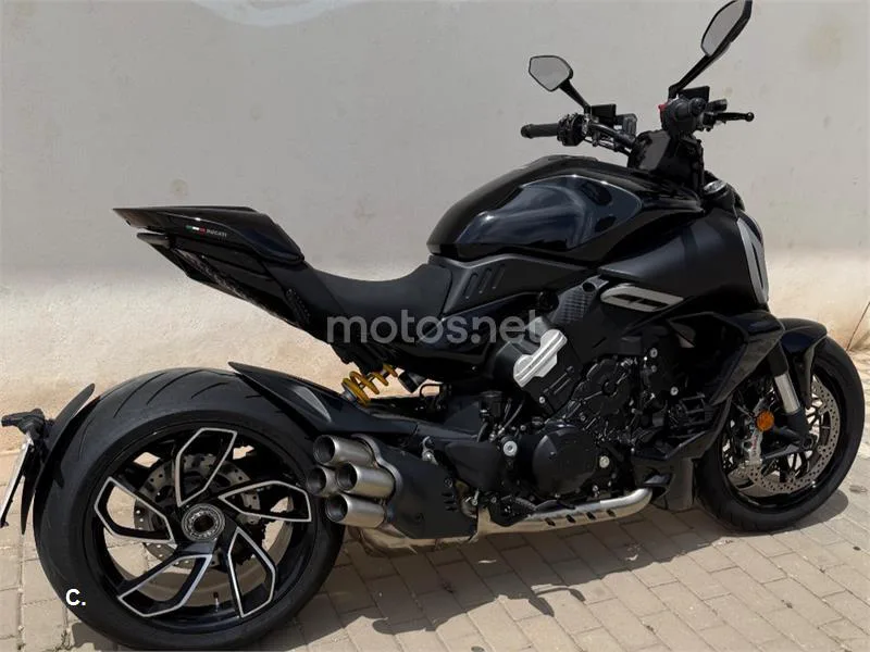 Ducati Diavel V4 22.900 € 2025 Almería - 1