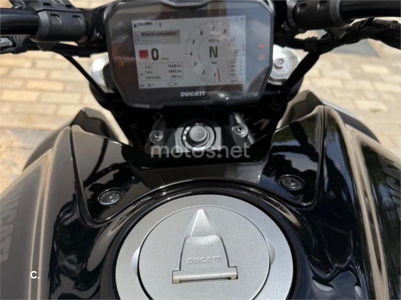 Ducati Diavel V4 - Vista 6