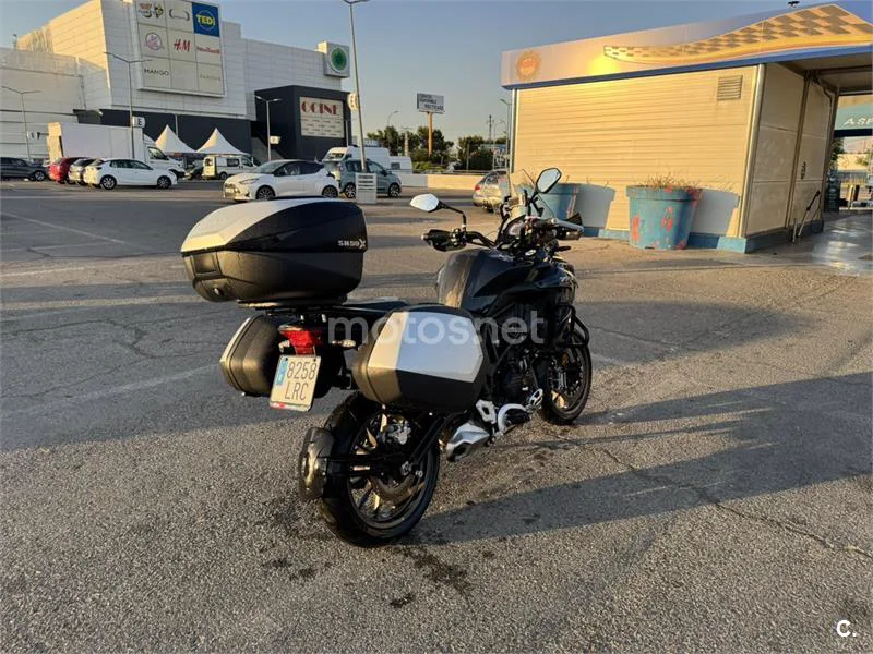 Benelli TRK 502 - Vista 5