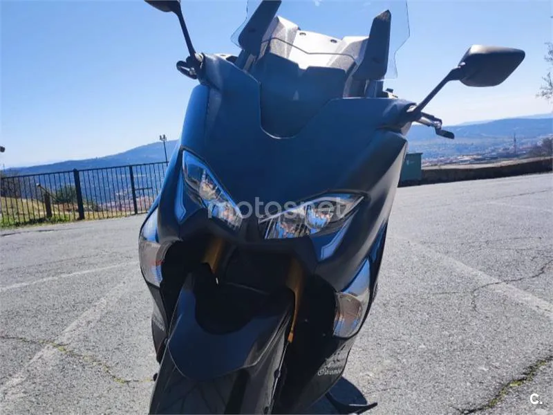 Yamaha TMAX 530 - Vista 3