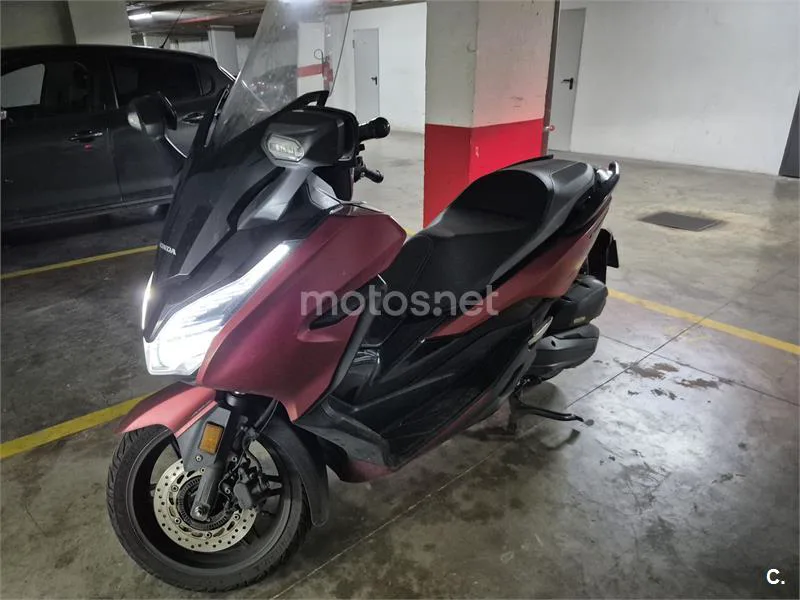 Honda Forza 125 - Vista 4