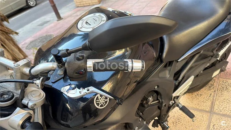 Yamaha FZ6 - Vista 4