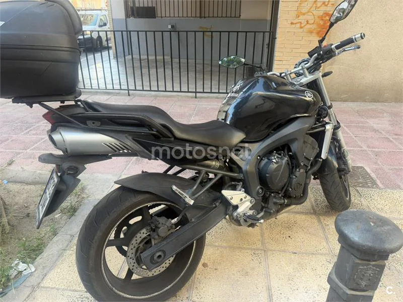 Yamaha FZ6 - Vista 6