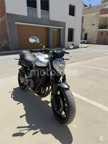 Yamaha FZ6 S2 - Vista 3