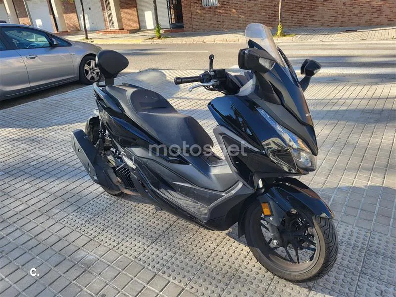 Honda Forza 125 - Vista 3