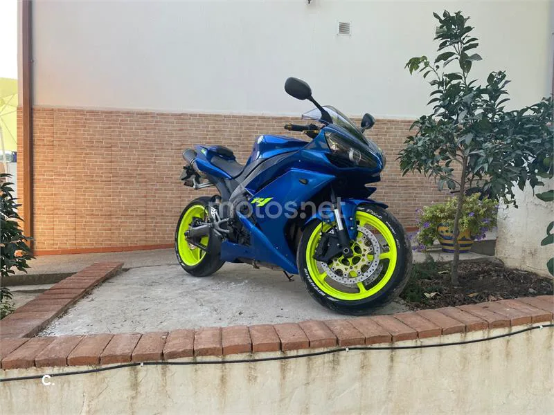 Yamaha YZF-R1 8200 € 2009 Córdoba - 1