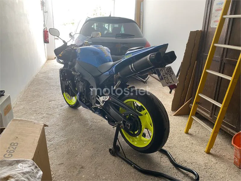 Yamaha YZF-R1 - Vista 3