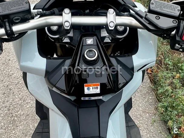 Honda X-ADV - Vista 3