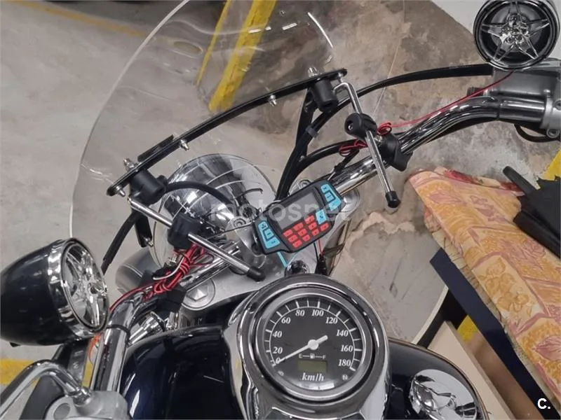 Suzuki Intruder M800 - Vista 5