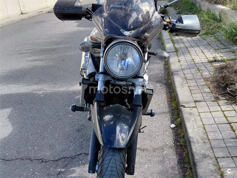 Suzuki Bandit 650 - Vista 6