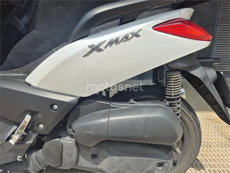 Yamaha XMAX 125 - Vista 7