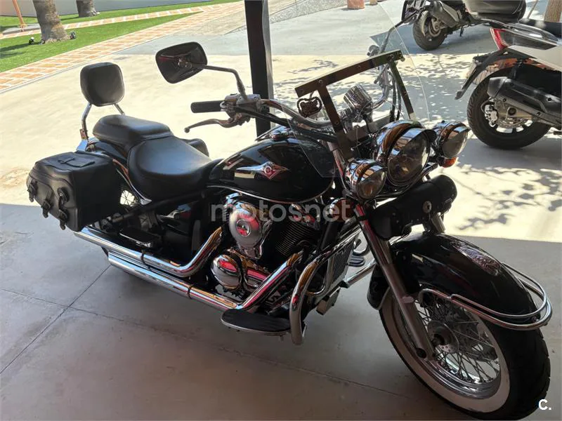 Kawasaki VN900 Custom - Vista 3