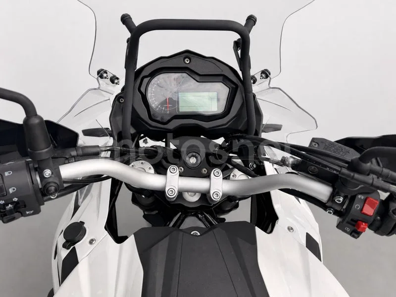 Benelli TRK 502 - Vista 13