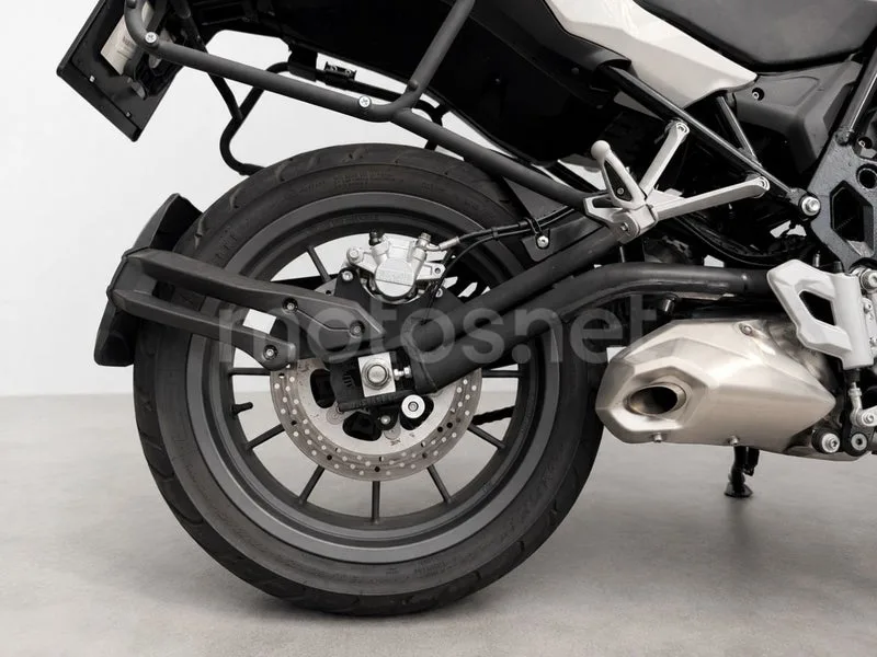 Benelli TRK 502 - Vista 3