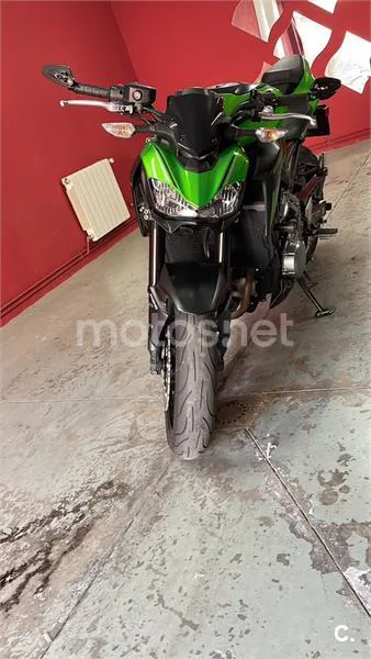 Kawasaki Z900 - Vista 5