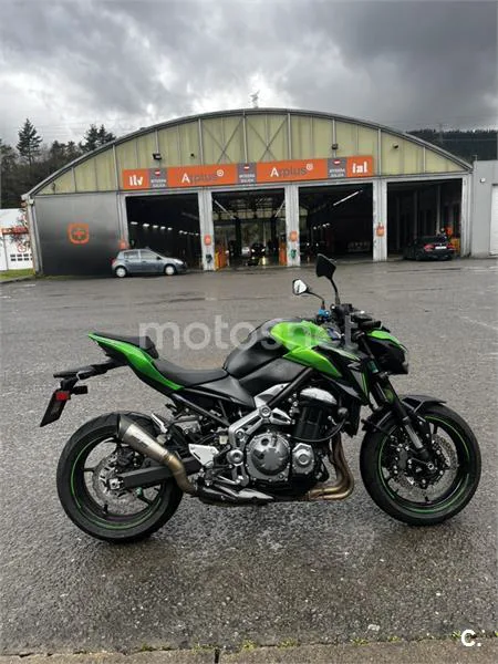 Kawasaki Z900 - Vista 6