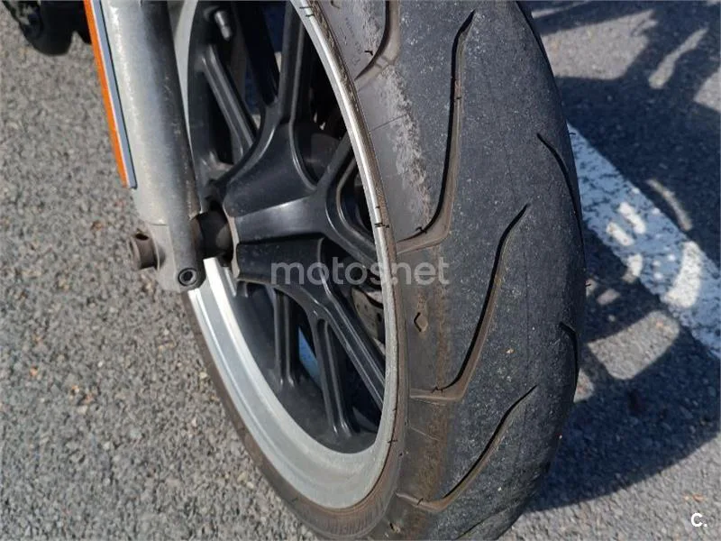 Harley-Davidson Sportster 883 - Vista 4